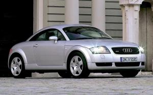 Audi TT Coupe 1998 года (WW)